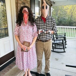 Beetlejuice 2 masks & 1 handbook